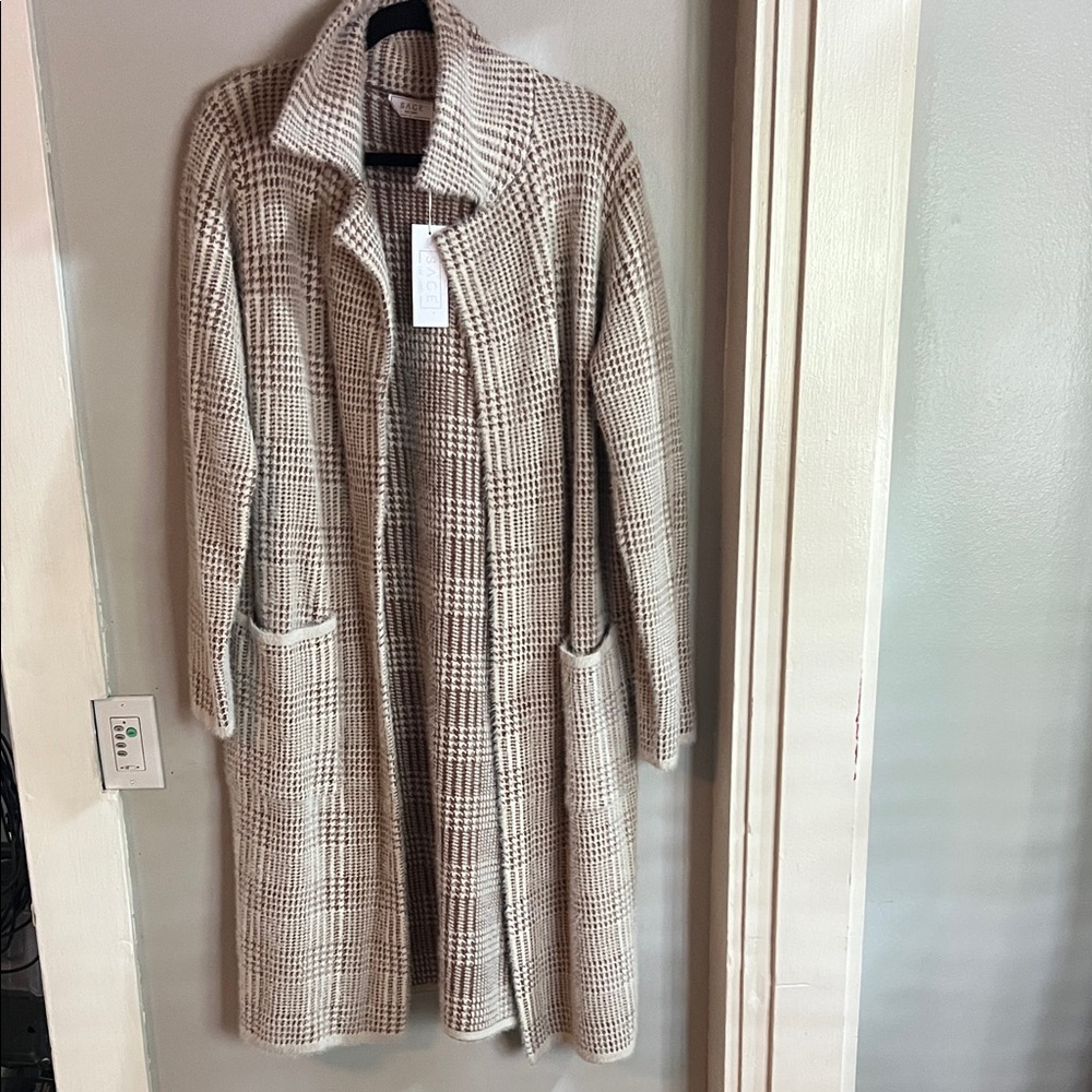 Women’s SAGE The Label Size L Cream Plaid Long Knit Sweater Coat